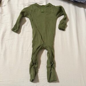 Snuggle Hunny Crescent Zip Olive Green Ribbed Sleeper 3/6m
